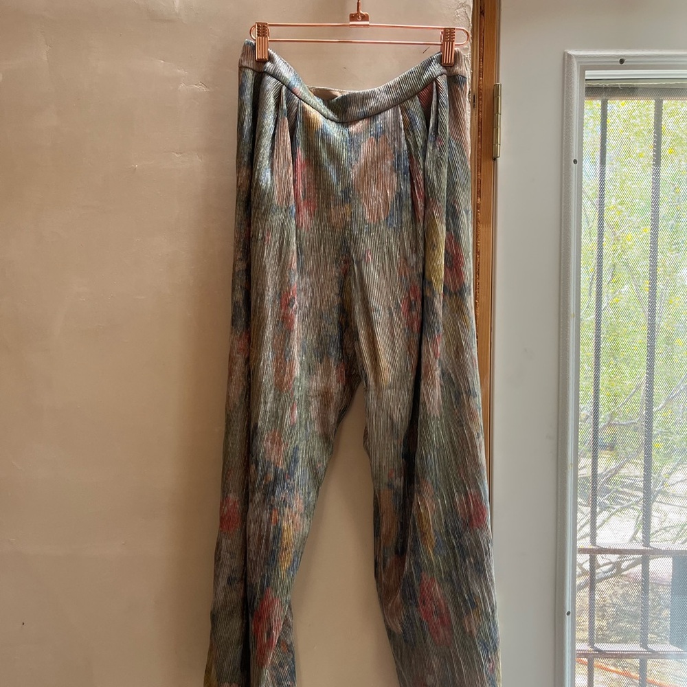 Shimmery Pleated Pants